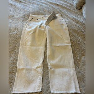 Lucky Brand Crop White Jeans size 8